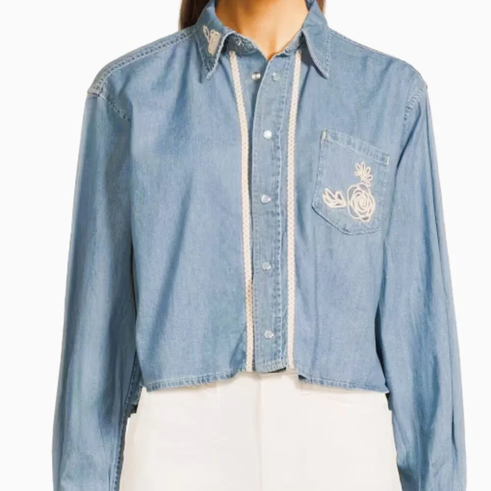 NWT!  Driftwood ​Dani Embroidered Cropped Denim Shirt Women Large - Picture 2 of 5